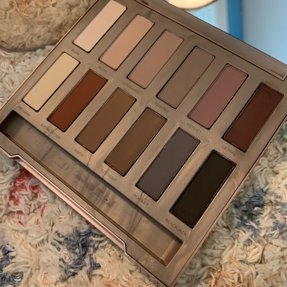 UD Naked Ultimate Basics Palette